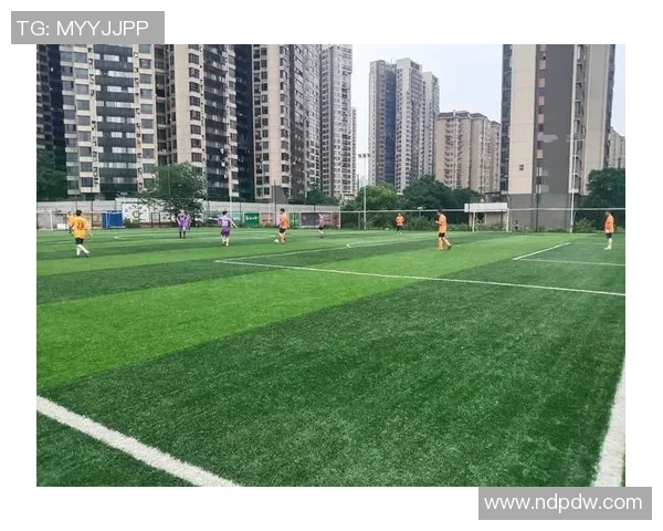 身高170的足球巨星如何在绿茵场上逆风翻盘成为球队核心力量